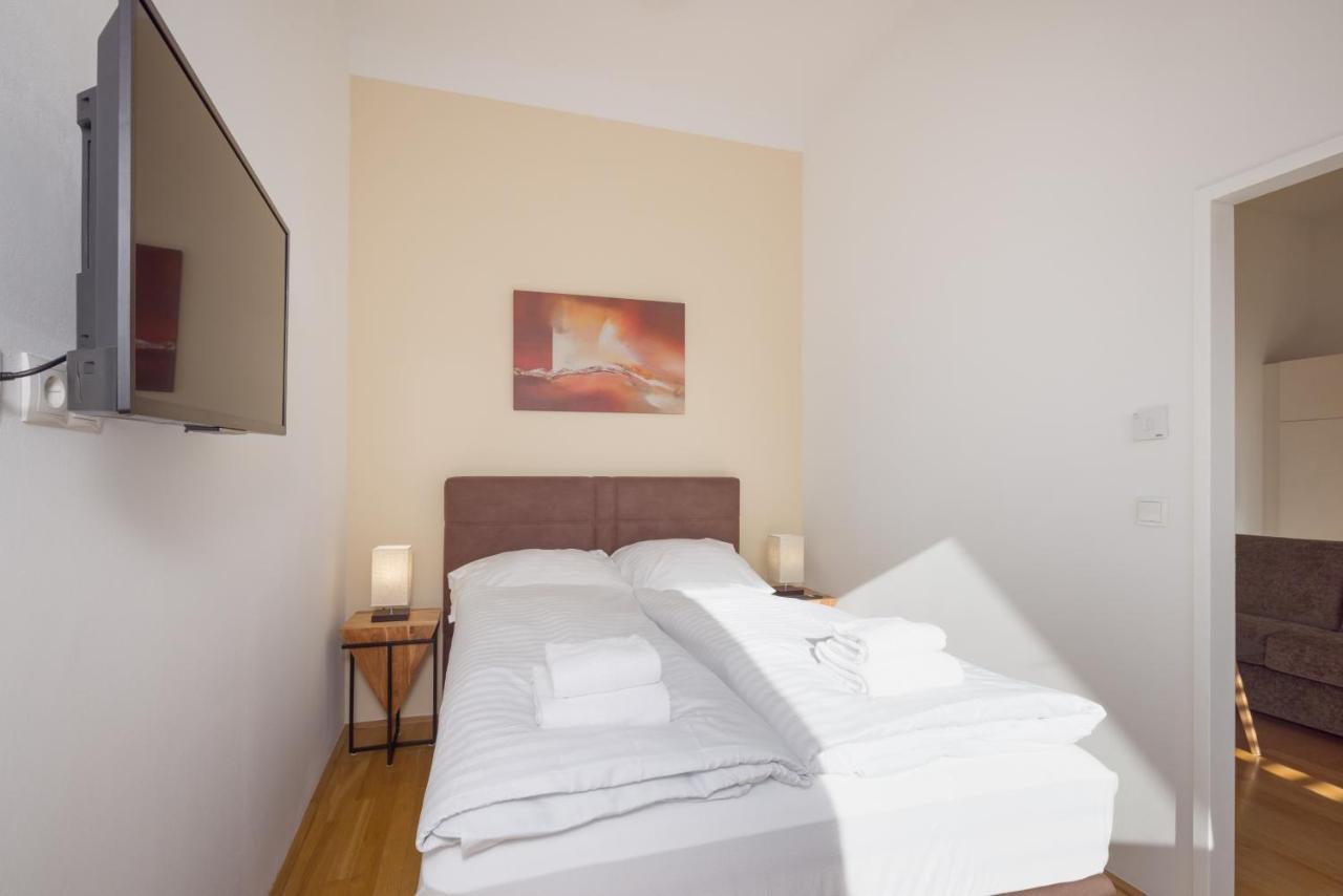 Vienna Stay Apartments Pezzl 1170 Ngoại thất bức ảnh