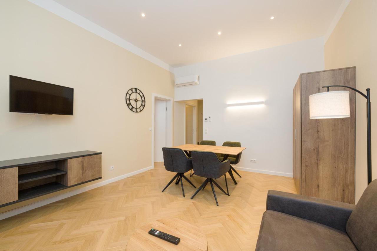 Vienna Stay Apartments Pezzl 1170 Ngoại thất bức ảnh