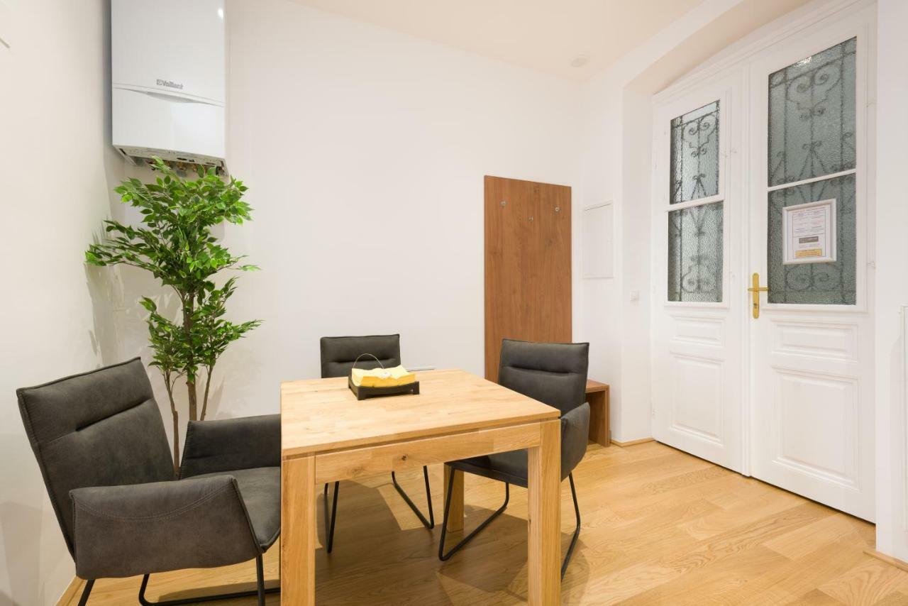 Vienna Stay Apartments Pezzl 1170 Ngoại thất bức ảnh
